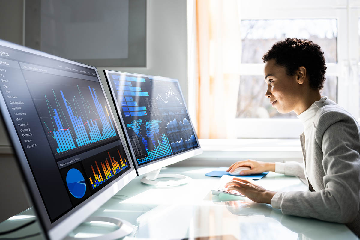 become a data analyst, reasons why to become a data analyst